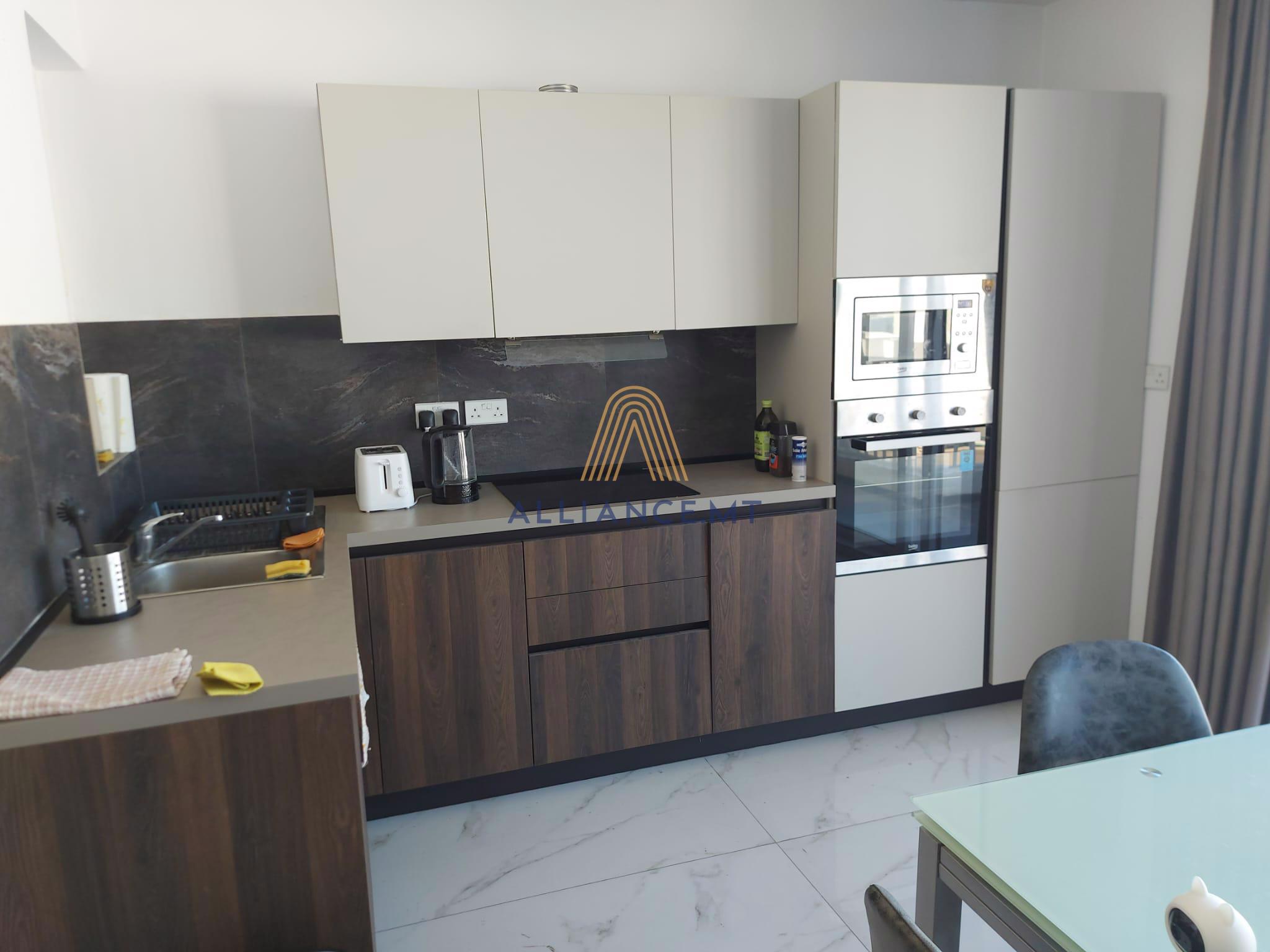 1 Bedroom Penthouse for Rent in Gzira — Gzira, Malta — photo 2