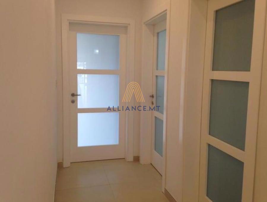 3 Bedroom Apartment for Rent in Gzira — Gzira, Malta — photo 4