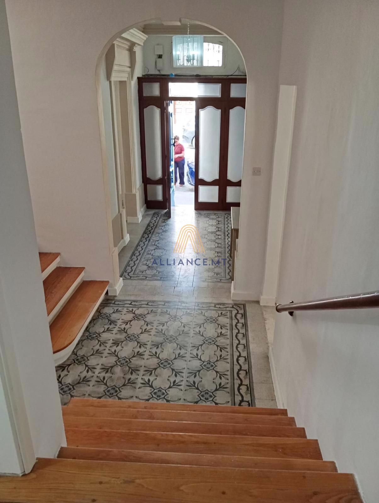 4 Bedroom Townhouse for Rent in Sliema — Sliema, Malta — photo 4