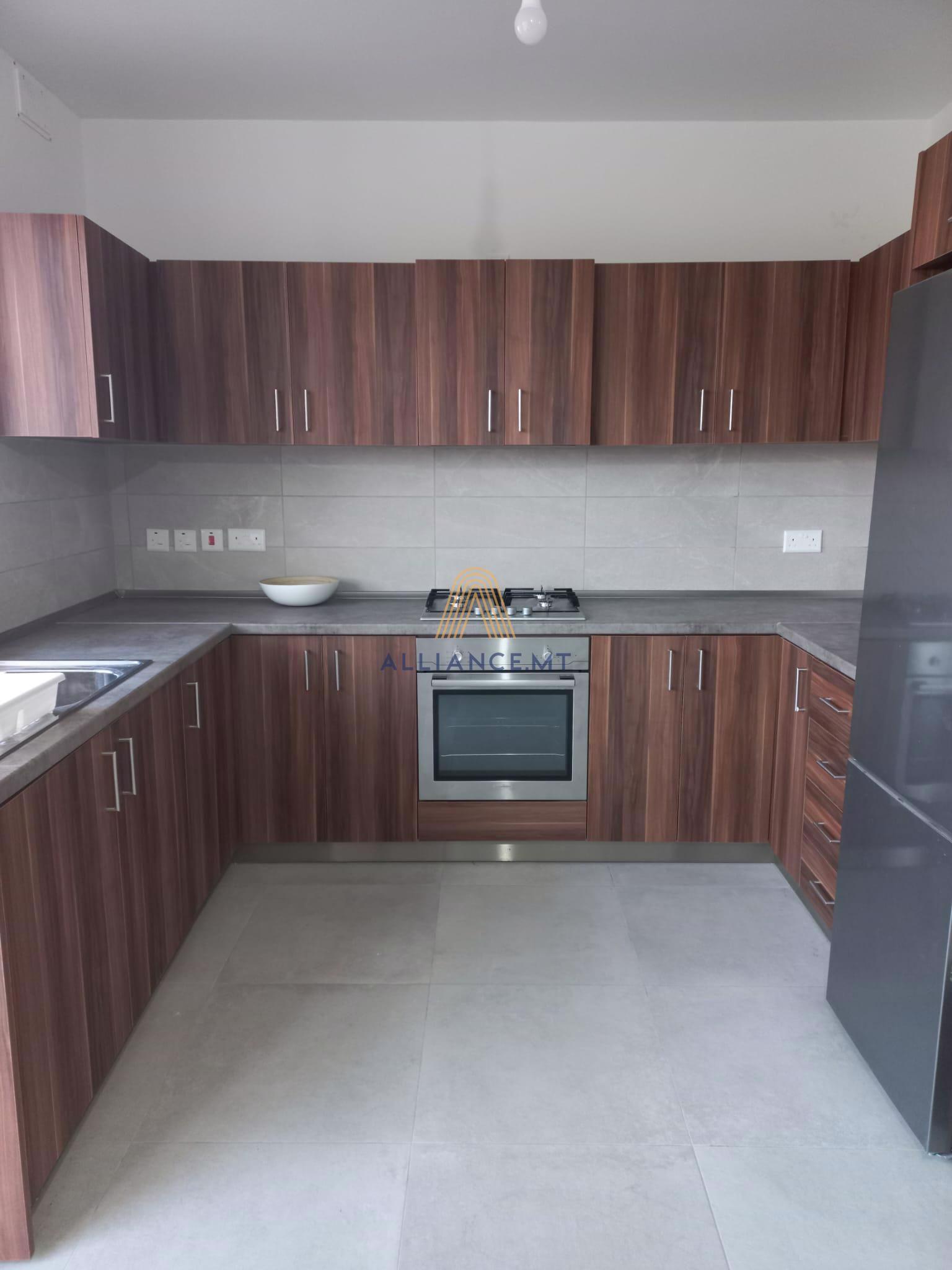 3 Bedroom Apartment for Rent in Fgura — Fgura, Malta — photo 2