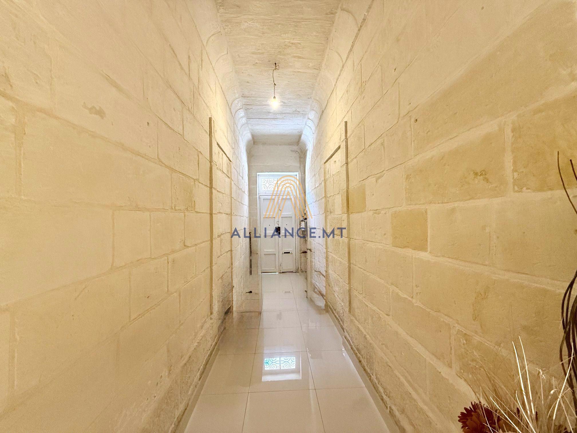 4 Bedroom Townhouse for Sale in Zejtun — Zejtun, Malta — photo 3
