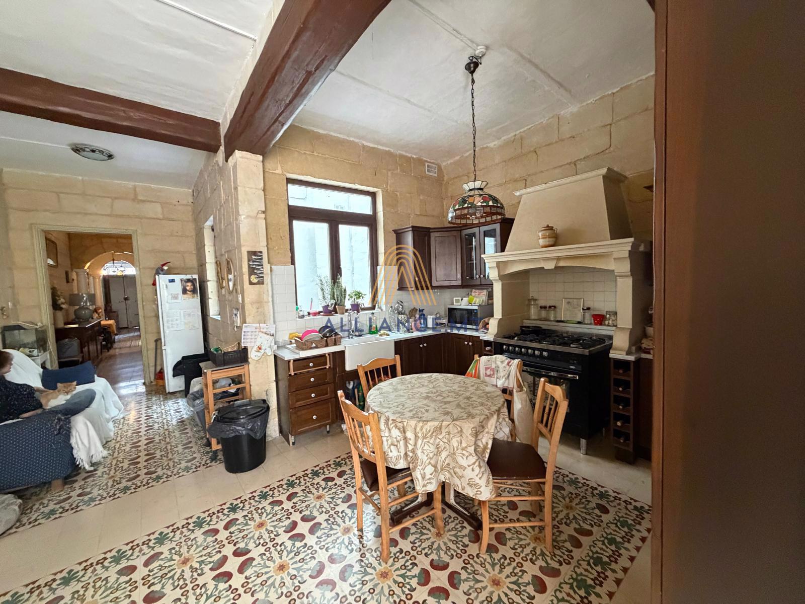 3 Bedroom Townhouse for Sale in Birkirkara — Birkirkara, Malta — photo 2