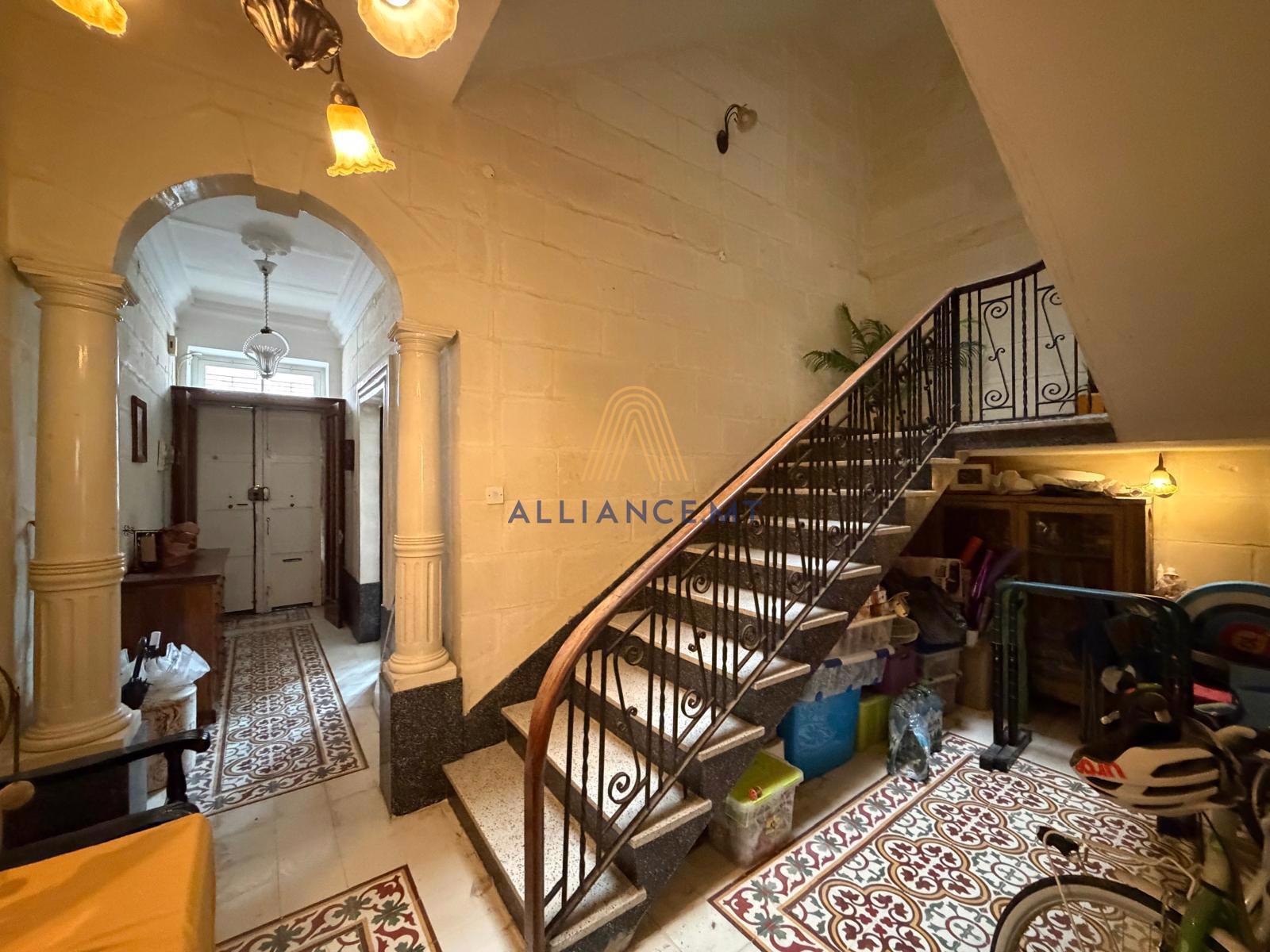 3 Bedroom Townhouse for Sale in Birkirkara — Birkirkara, Malta — photo 3