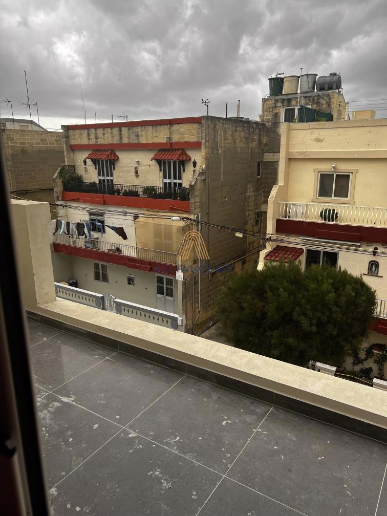 2 Bedroom Apartment for Rent in Hamrun