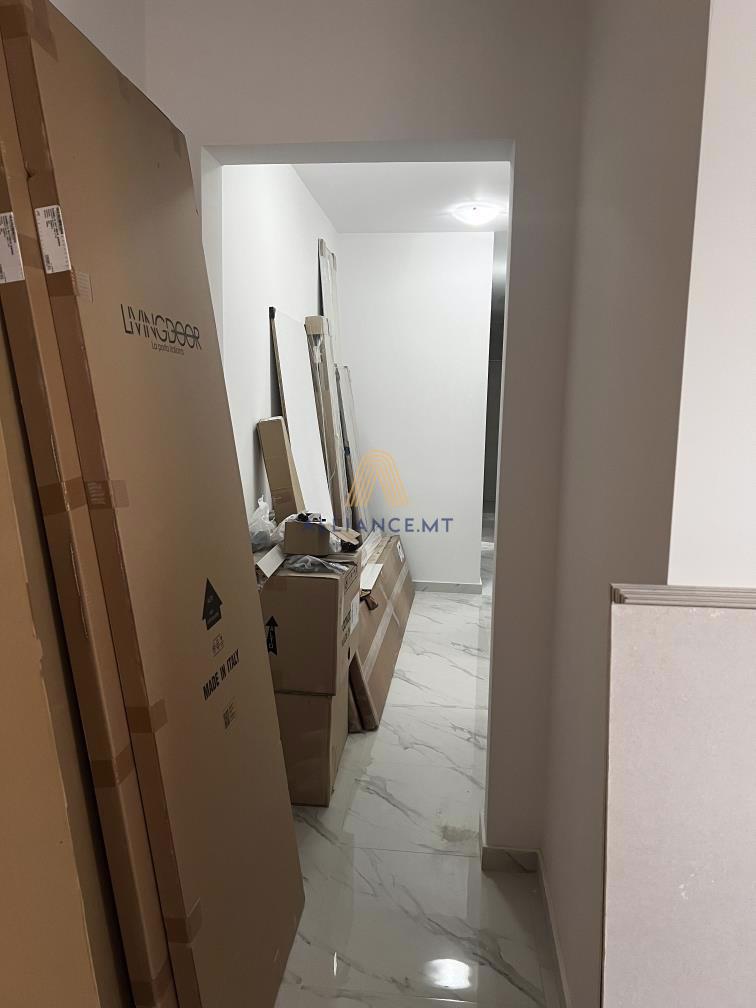 2 Bedroom Apartment for Rent in Hamrun — Hamrun, Malta — photo 3