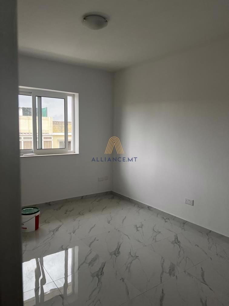 2 Bedroom Apartment for Rent in Hamrun — Hamrun, Malta — photo 4
