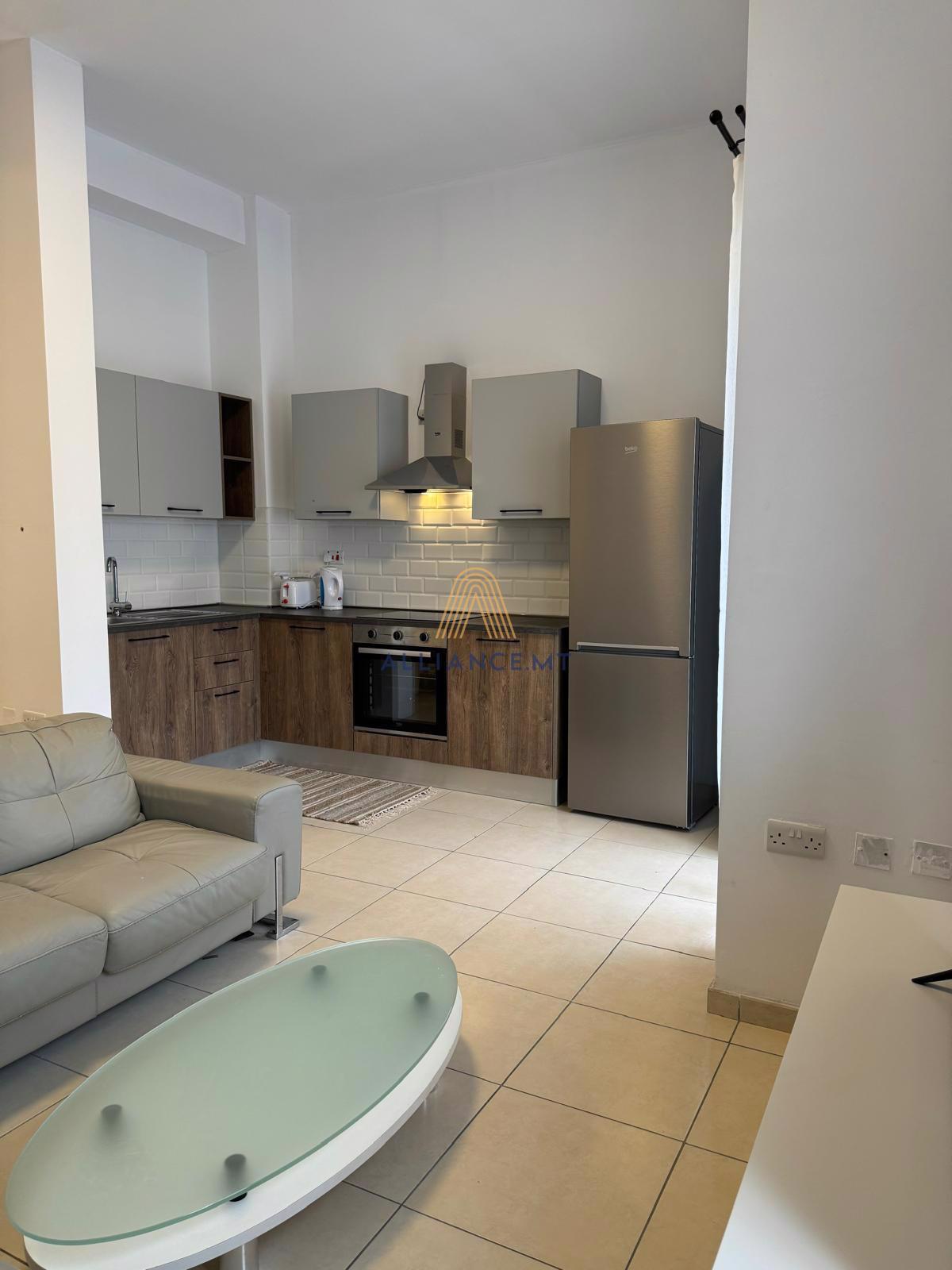 3 Bedroom Apartment for Rent in Birkirkara — Birkirkara, Malta — photo 2