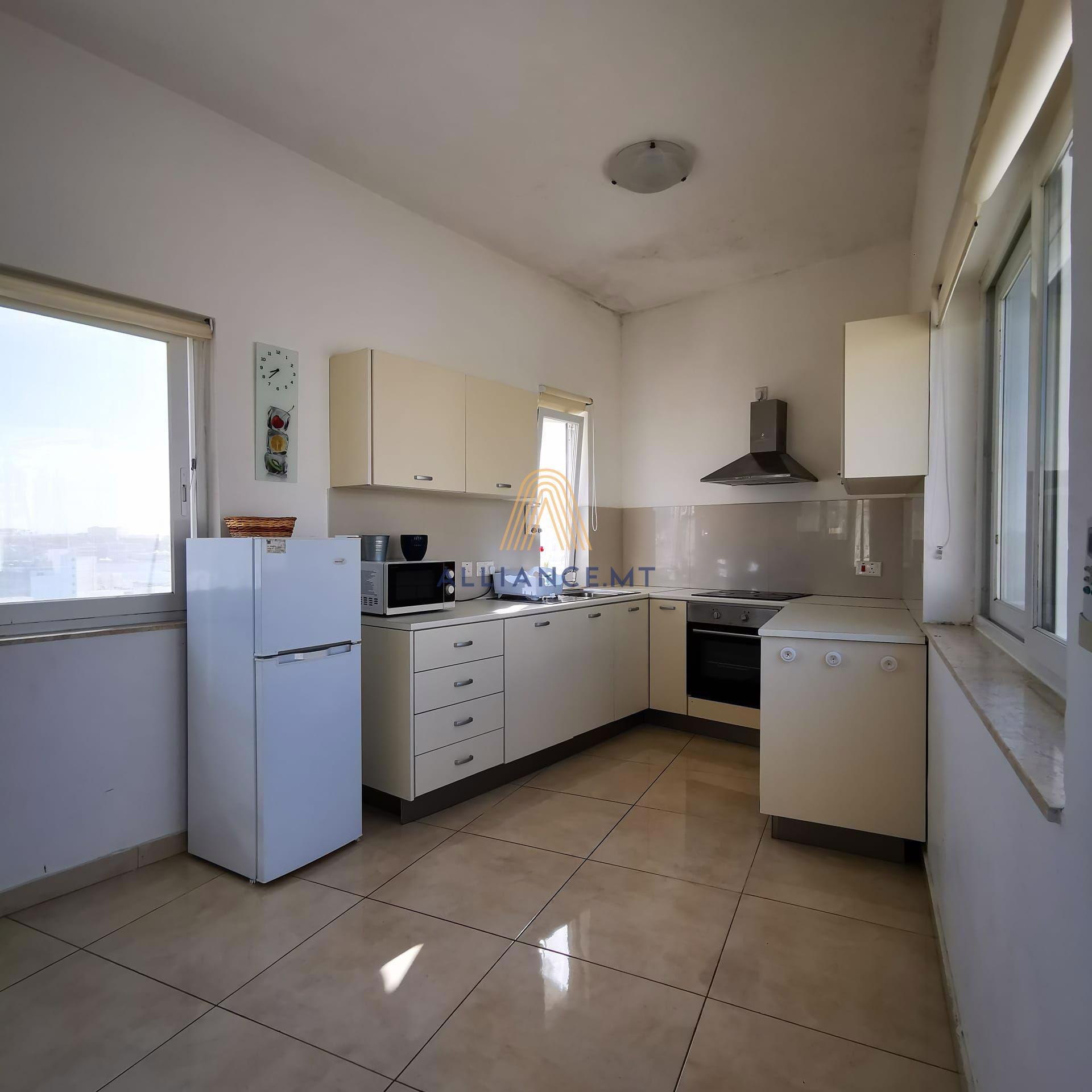 2 Bedroom Penthouse (Duplex) for Rent in Gzira — Gzira, Malta — photo 2