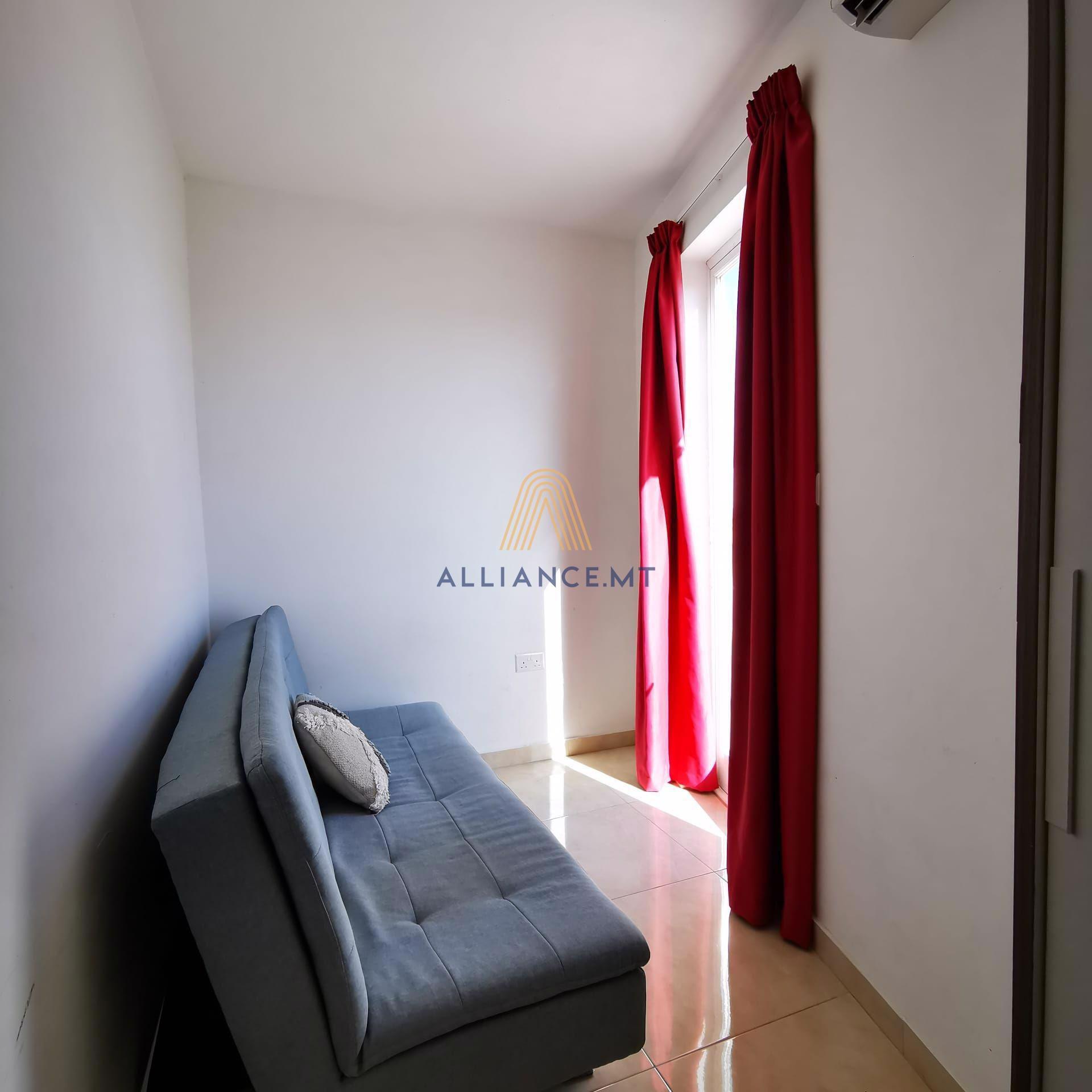 2 Bedroom Penthouse (Duplex) for Rent in Gzira — Gzira, Malta — photo 4