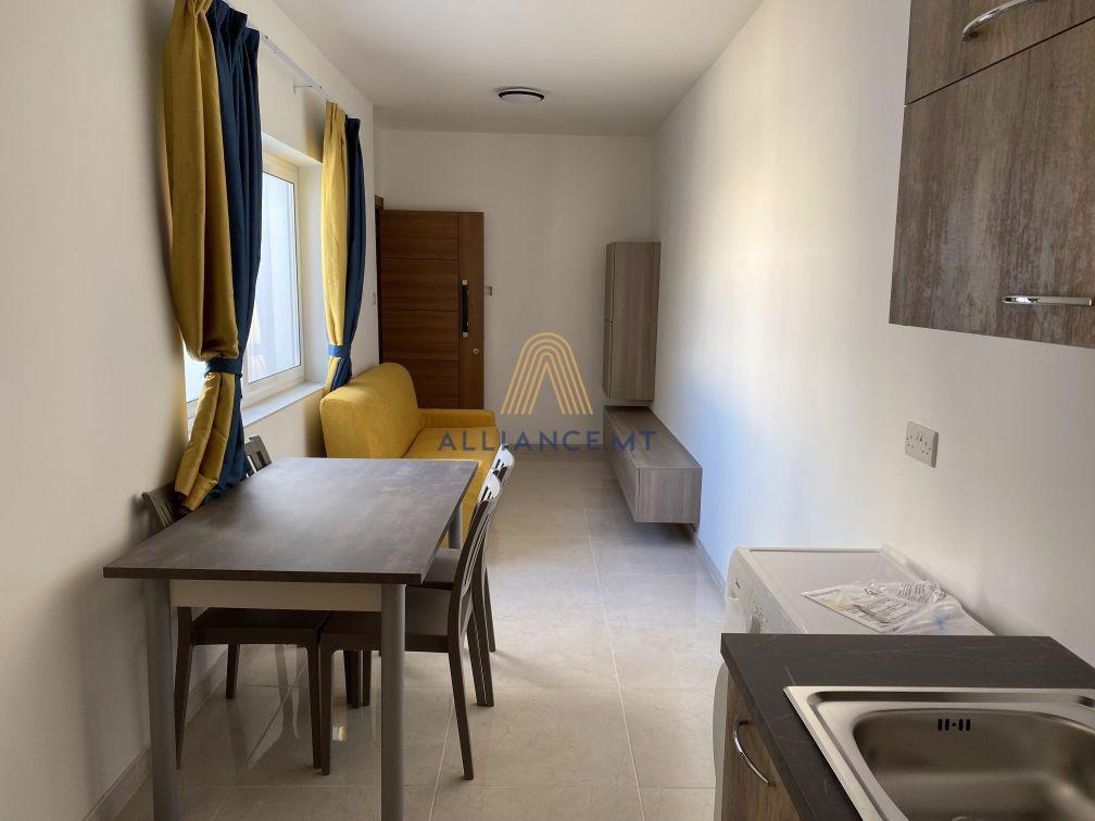 2 Bedroom Apartment for Rent in Gzira — Gzira, Malta — photo 3