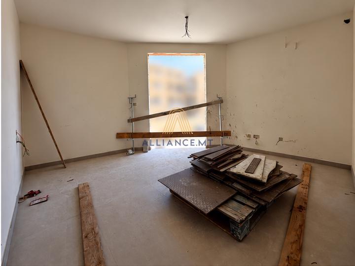 2 Bedroom Apartment for Sale in St Paul's Bay San Pawl il-Bahar — St Paul's Bay San Pawl il-Bahar, Malta — photo 3