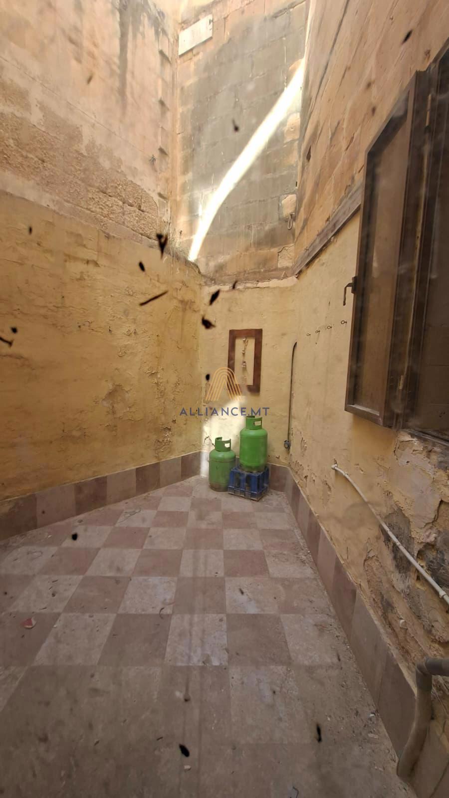 2 Bedroom Townhouse for Sale in Birgu Vittoriosa — Birgu, Malta — photo 4