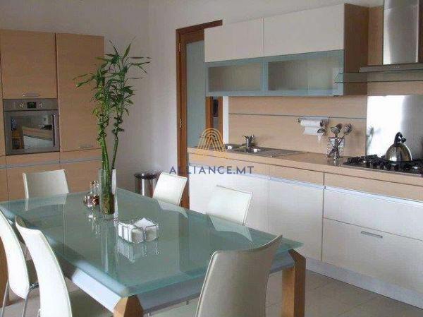 3 Bedroom Apartment for Rent in Sliema — Sliema, Malta — photo 3