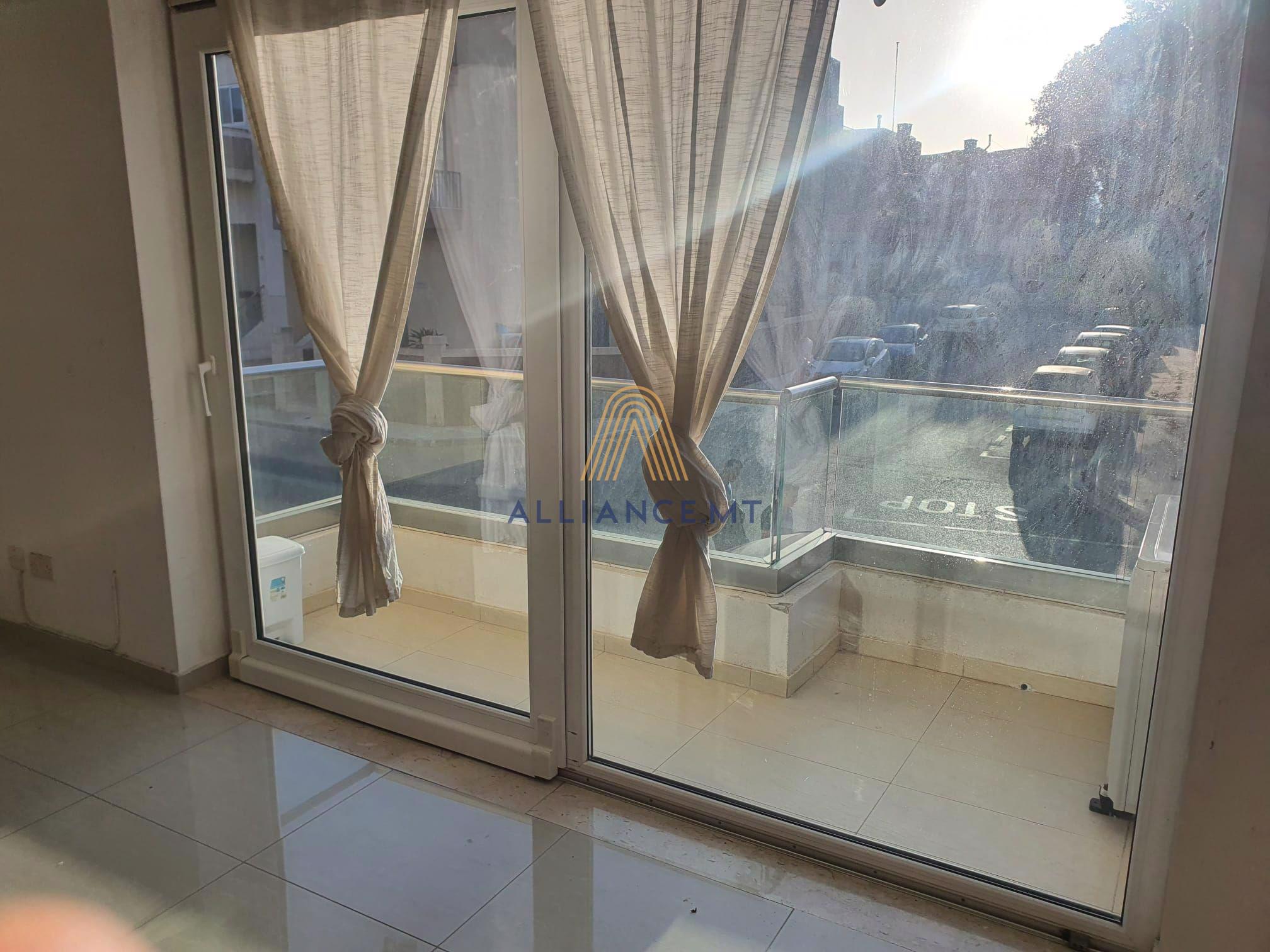 3 Bedroom Apartment for Rent in Zebbug — Zebbug, Malta — photo 2