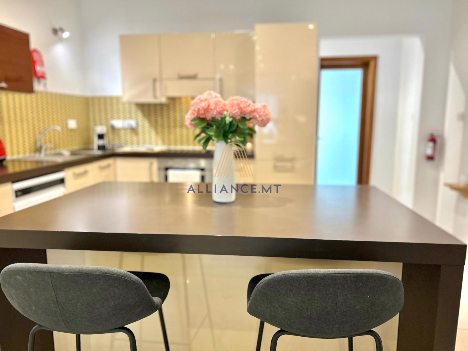 3 Bedroom Apartment for Rent in St Julian's San Giljan