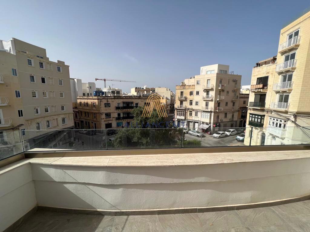 3 Bedroom Apartment for Rent in Gzira — Gzira, Malta — photo 4