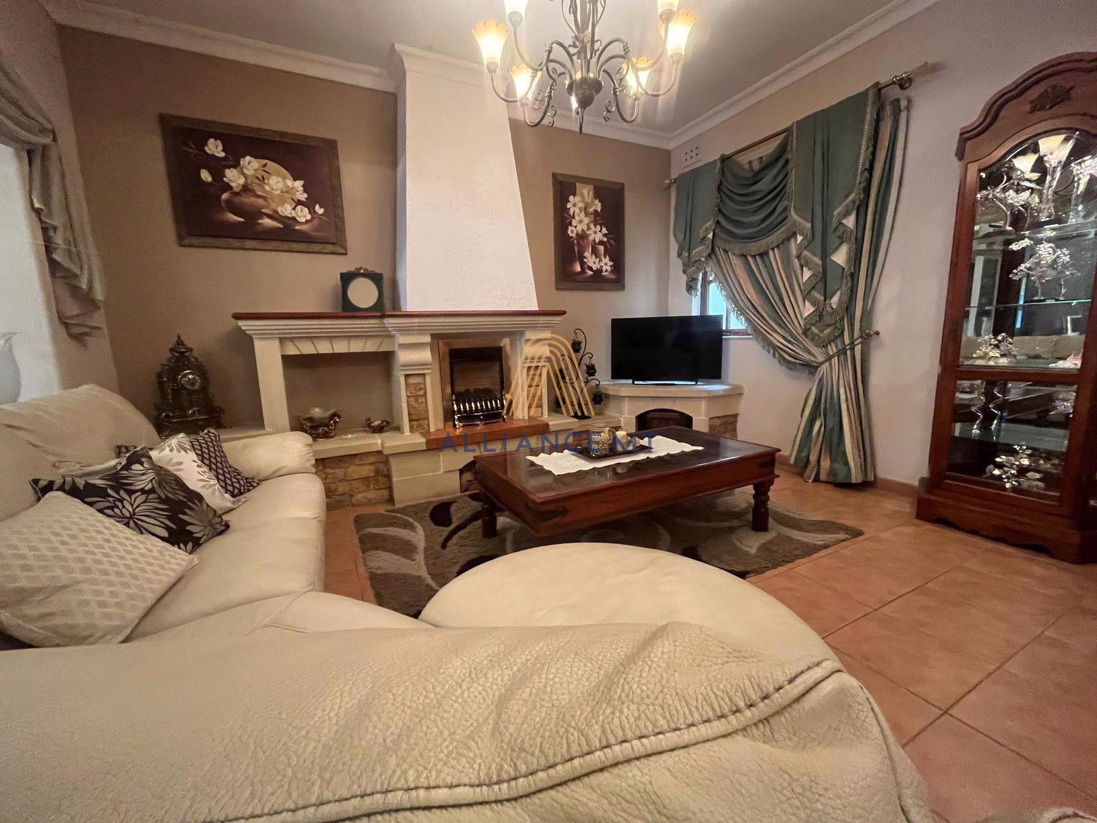 3 Bedroom Apartment for Rent in Zebbug — Zebbug, Malta — photo 3