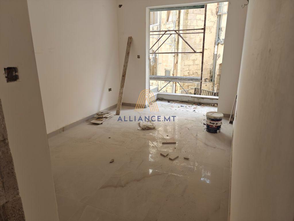 2 Bedroom Apartment for Sale in Sliema — Sliema, Malta — photo 3