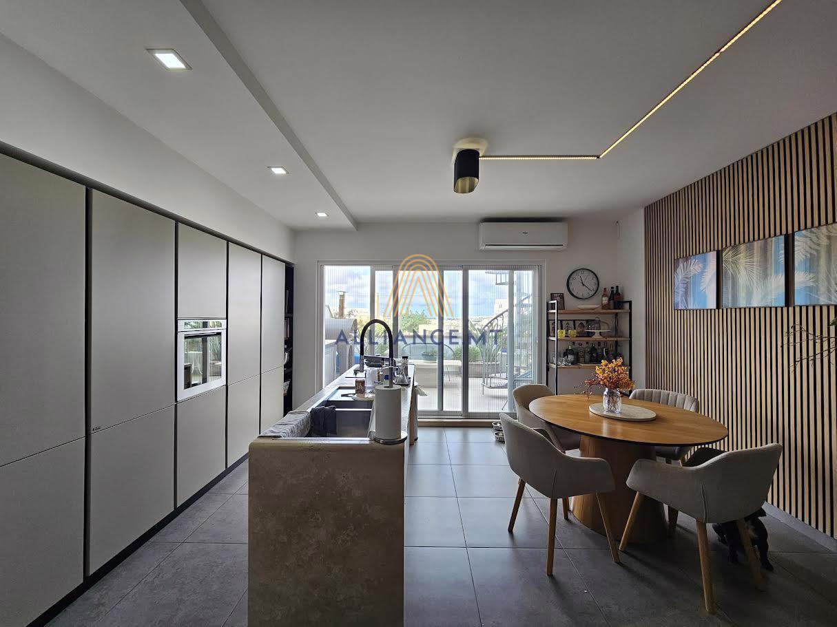 3 Bedroom Penthouse for Sale in Zebbug — Zebbug, Malta — photo 4