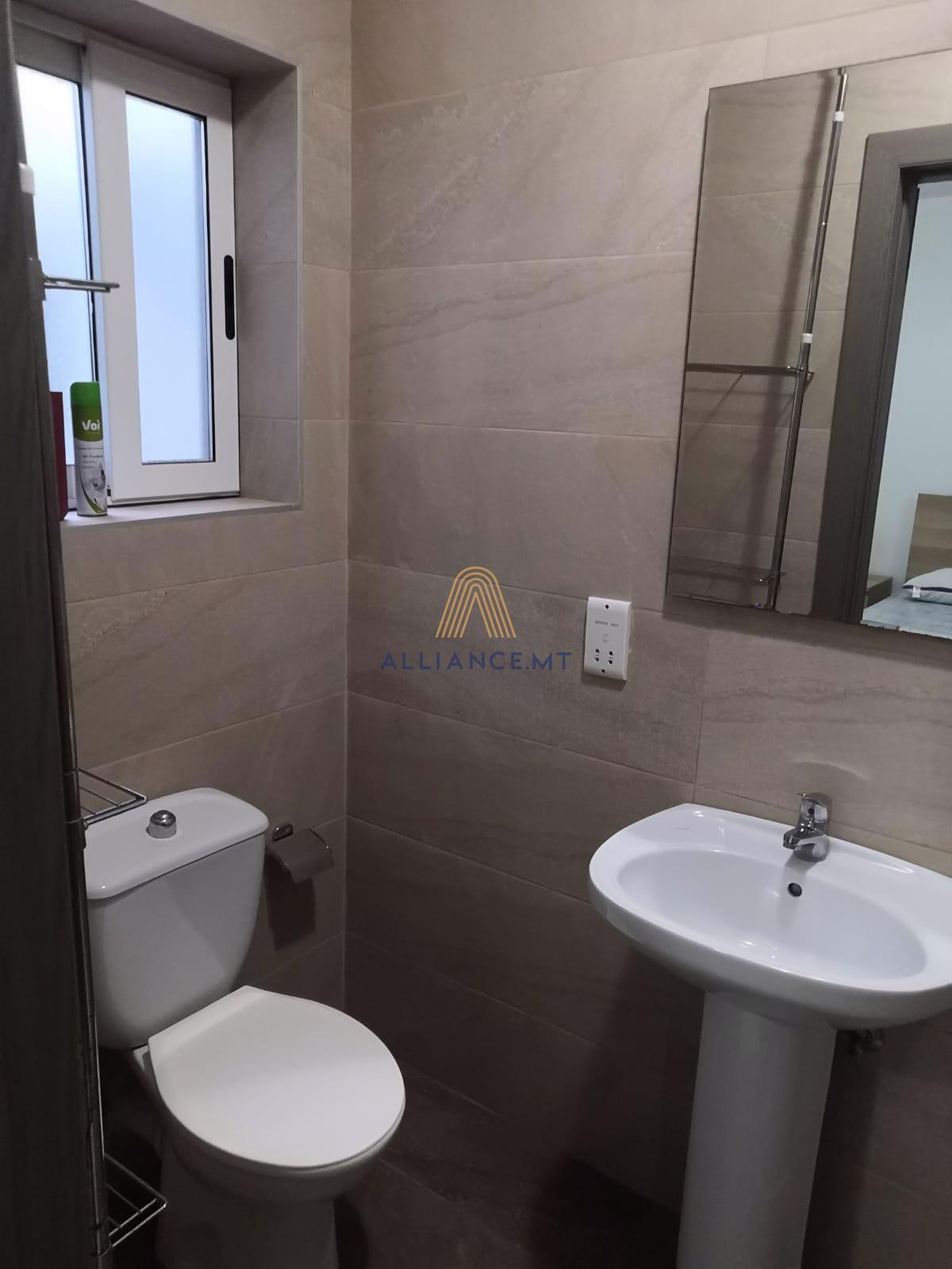 2 Bedroom Apartment for Rent in Pieta — Pieta, Malta — photo 2