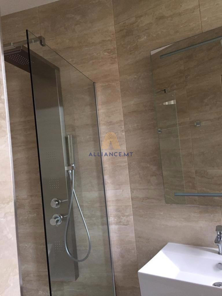 2 Bedroom Apartment for Rent in Pieta — Pieta, Malta — photo 2