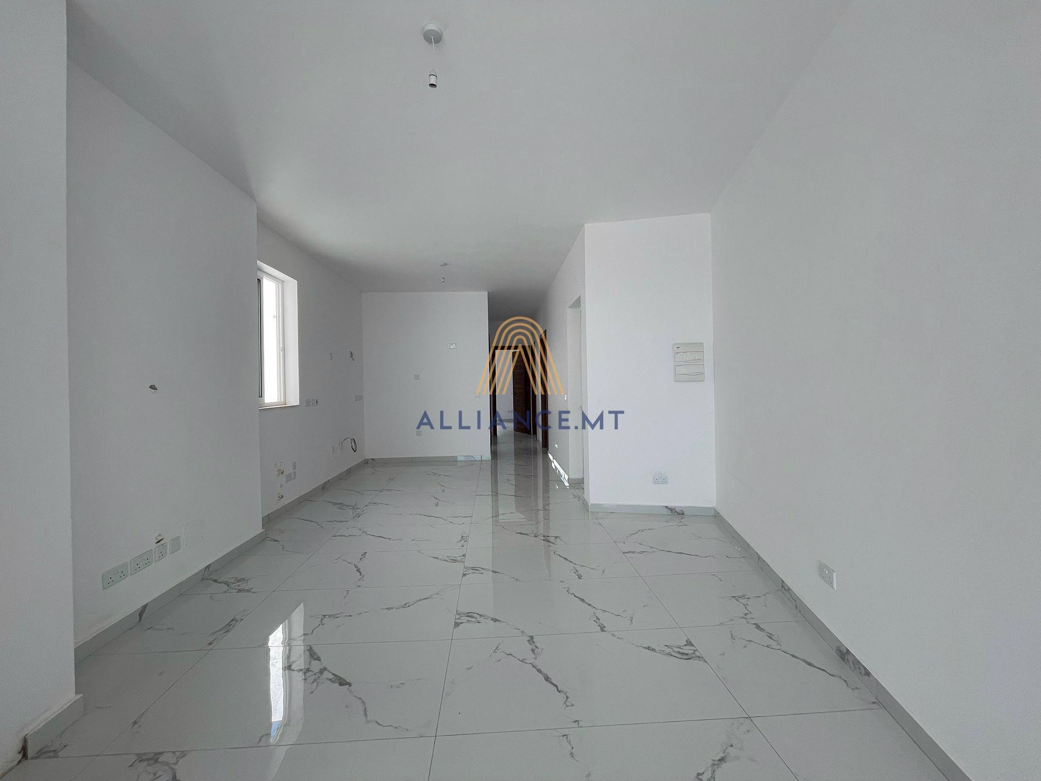 3 Bedroom Penthouse for Sale in Lija — Lija, Malta — photo 2