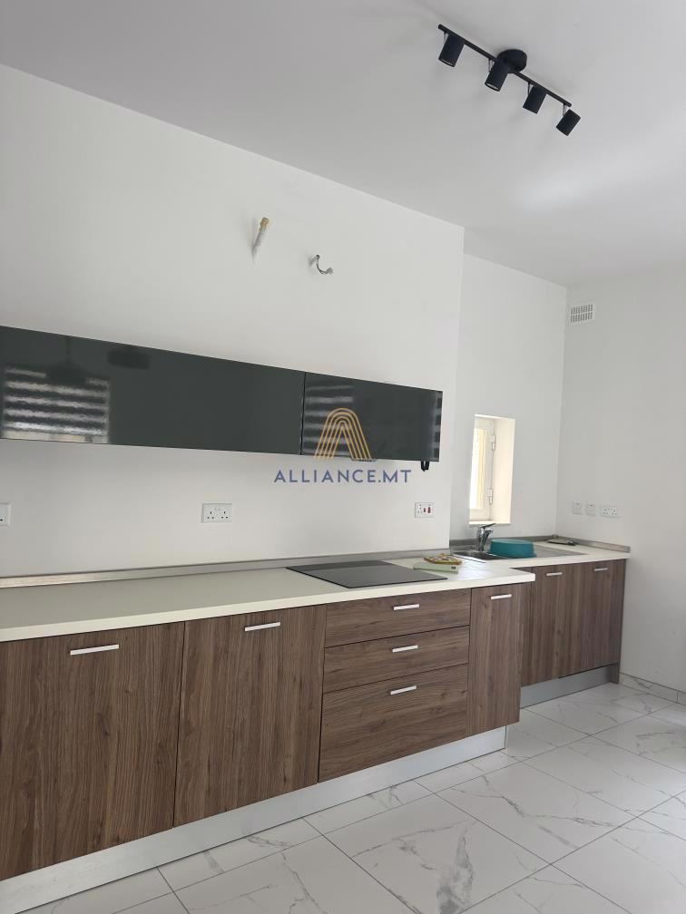 2 Bedroom Apartment for Rent in Pieta — Pieta, Malta — photo 3