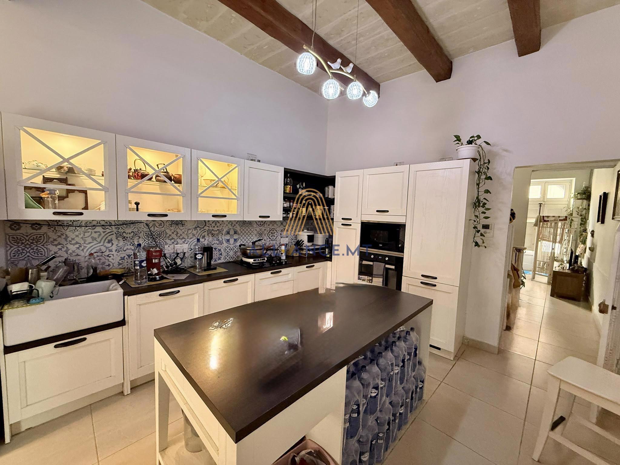 3 Bedroom Townhouse for Sale in Qormi — Qormi, Malta — photo 3