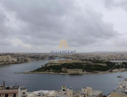 4 Bedroom Apartment for Rent in Sliema — Sliema, Malta — photo 3