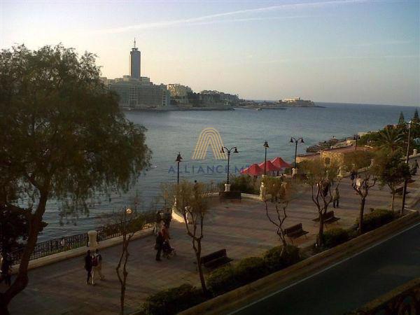 2 Bedroom Apartment for Rent in Sliema — Sliema, Malta — photo 4