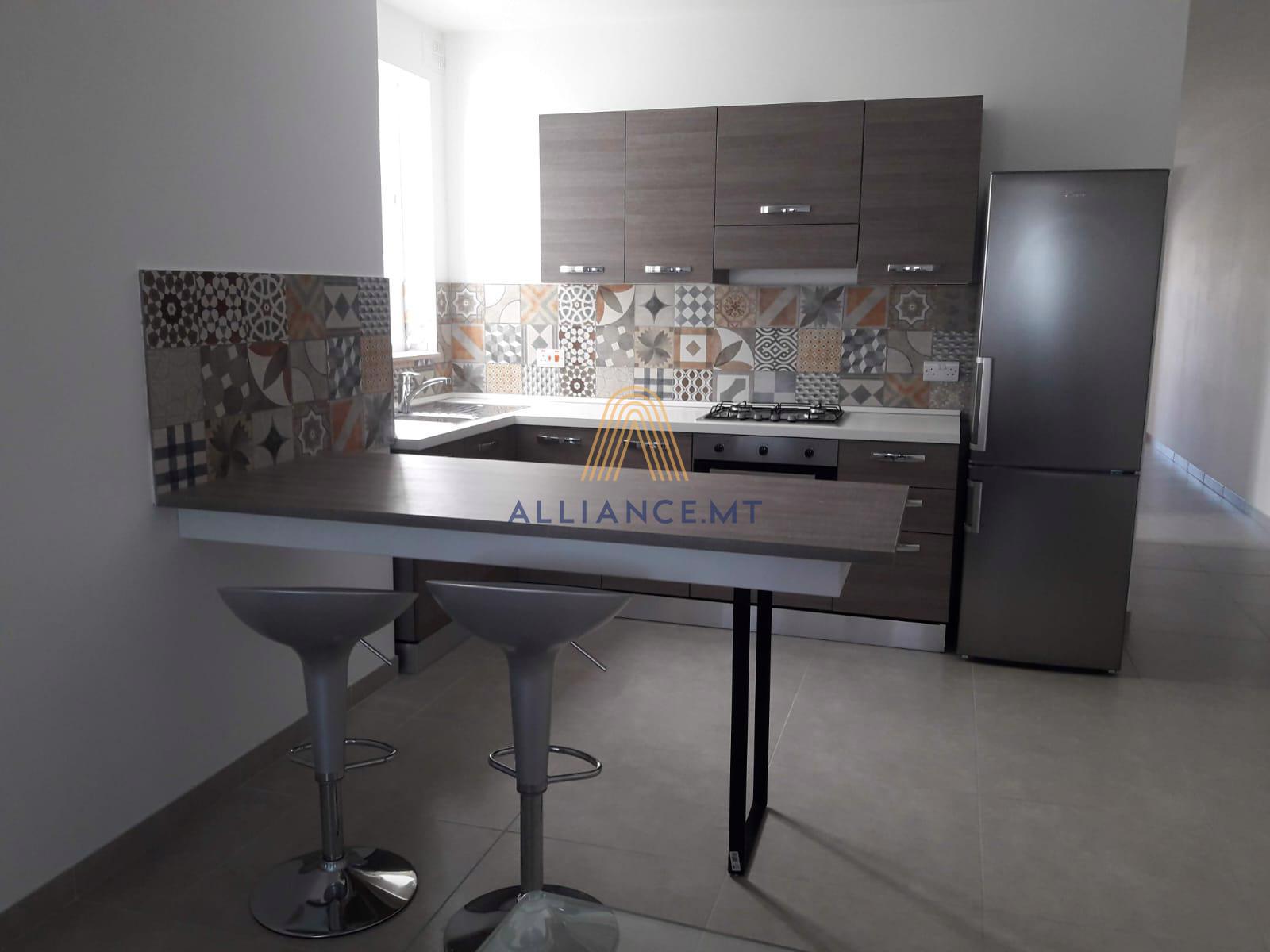 3 Bedroom Apartment for Rent in Birzebbuga — Birzebbuga, Malta — photo 2