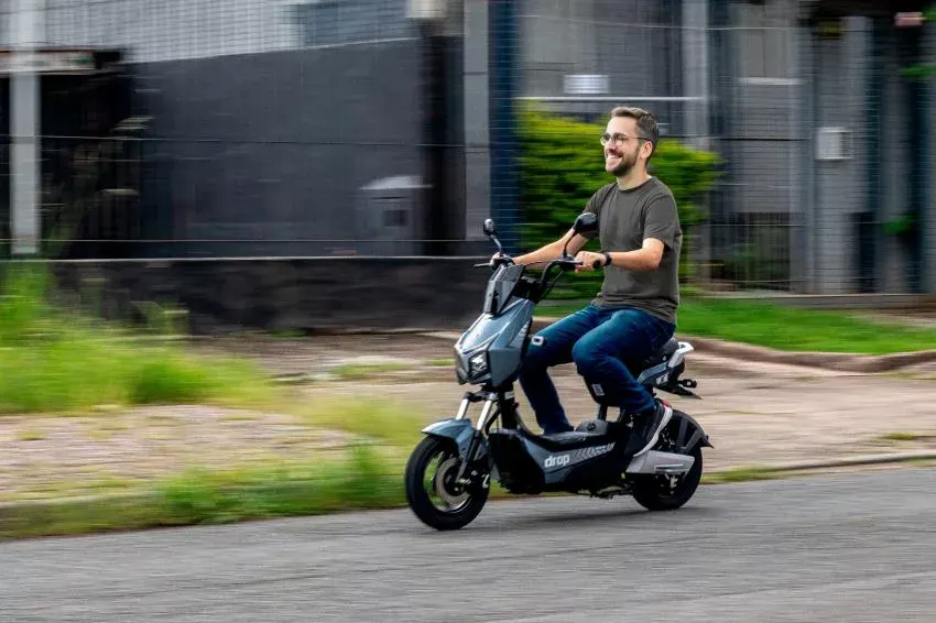 Bicicleta Elétrica Precisa de CNH e Placa em 2026?