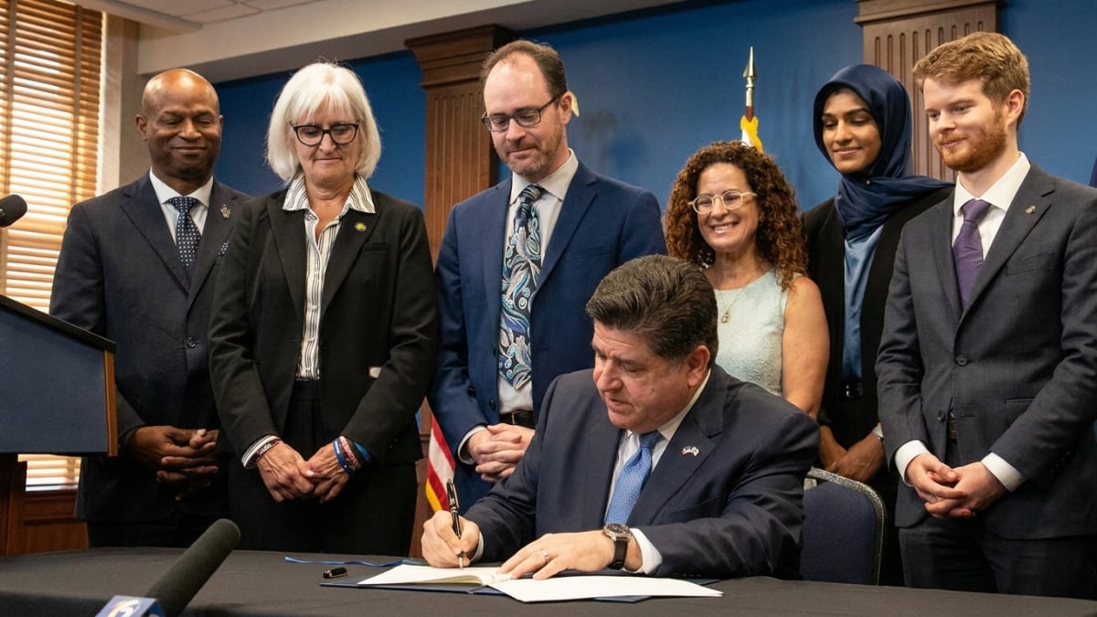 Illinois enacts first-in-nation AI law with third-party audits