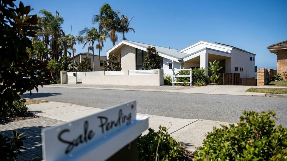 US home prices hit record $440,600 as sales slide