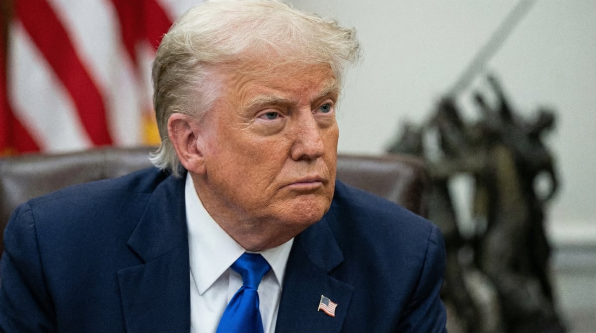 Trump's War Has Two Problems Money Can't Fix: No Oil, Fewer Missiles