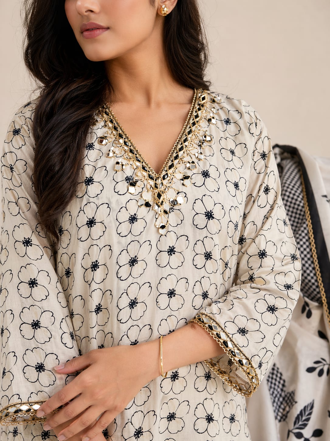 Ivory & Black Printed Pure Mul Kurti Set with Mirror Work: alternate view