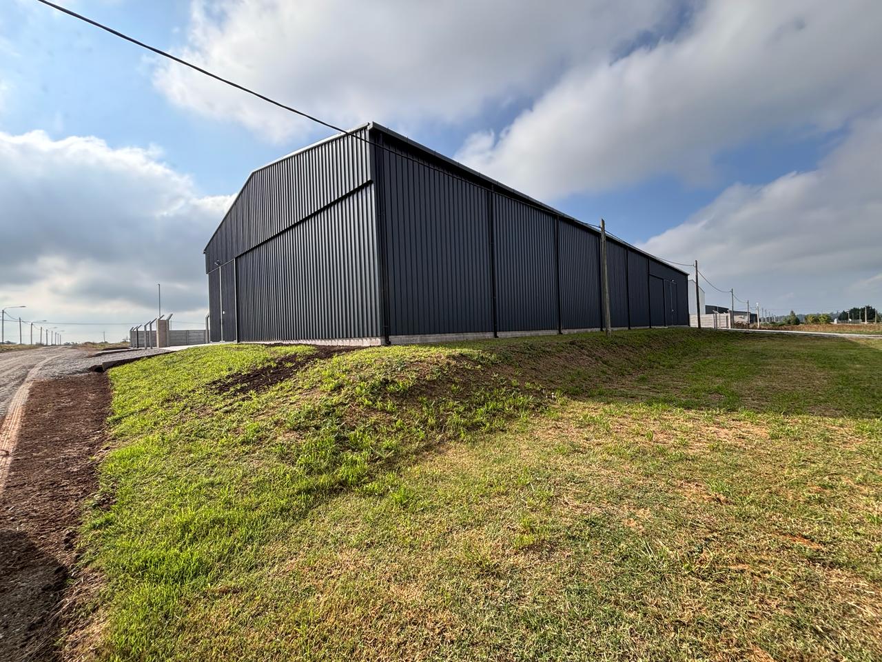 galpon en Zona parque industrial, , Tandil en alquiler a ARS 2.700.000