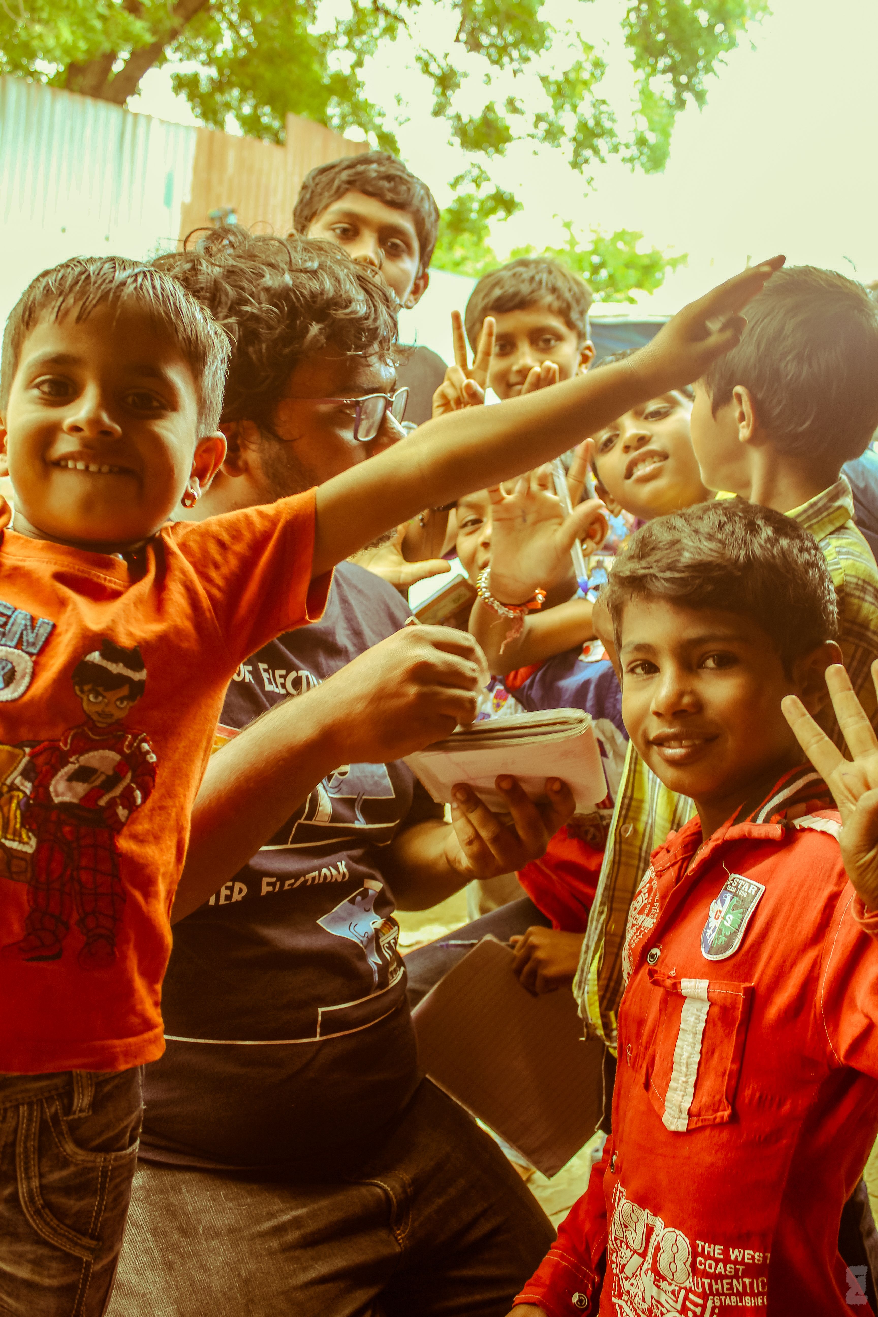 The Door Step School provides education and support to the often-forgotten children of pavement and slum dwellers, construction site families and many other underprivileged families.