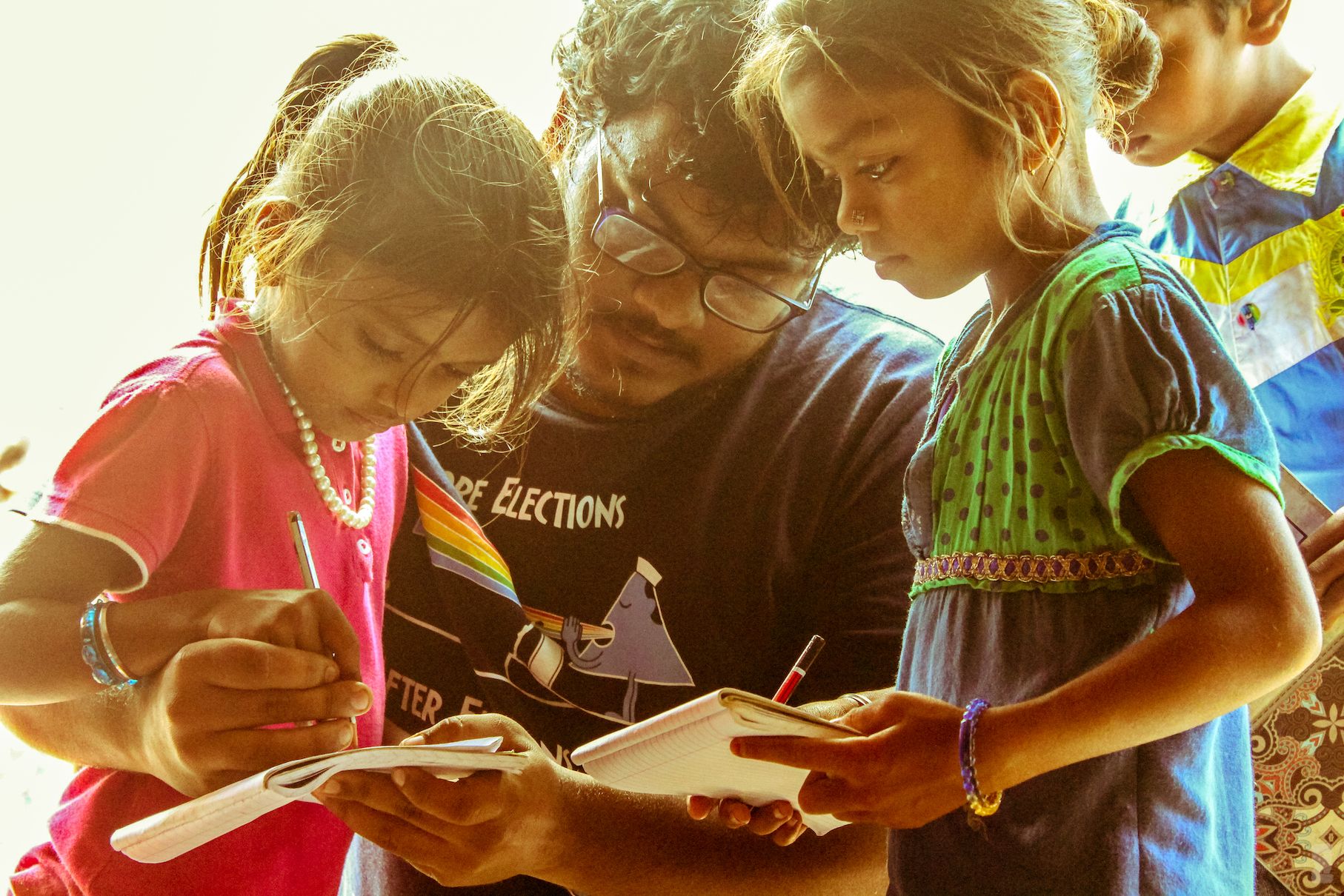 The Door Step School provides education and support to the often-forgotten children of pavement and slum dwellers, construction site families and many other underprivileged families.