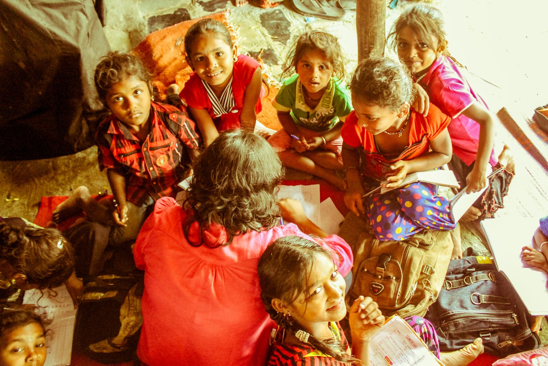 The Door Step School provides education and support to the often-forgotten children of pavement and slum dwellers, construction site families and many other underprivileged families.