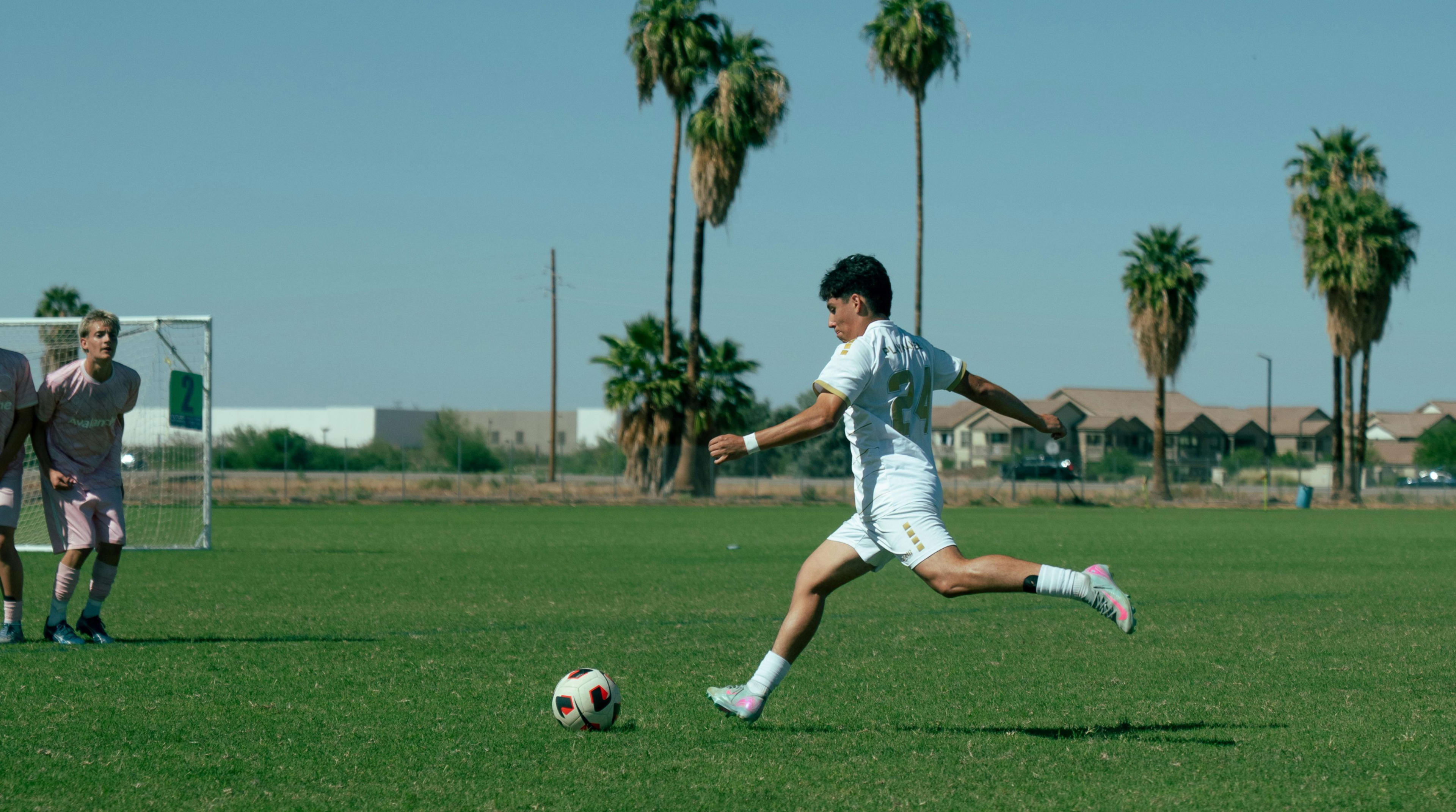 Fußballschuhe: Nocken oder Noppen – welcher Typ passt zu deinem Boden?