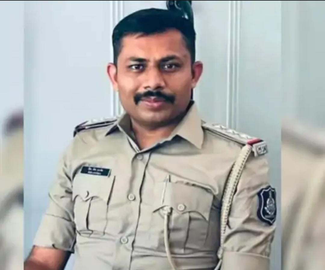 લોકડાયરામાં હાજર રહેલા સાંથલ PI સસ્પેન્ડ