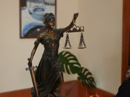 Кража с использованием украденных смартфонов в Магадане
