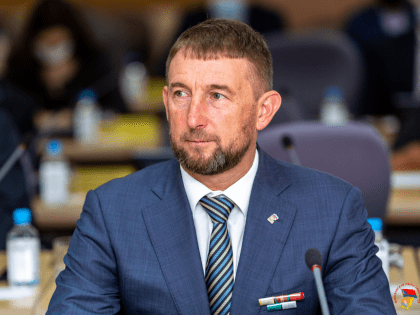 Эдуард  Козлов:  Нет никаких сомнений , что Россия способна выдержать любые испытания