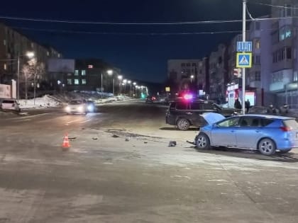 Женщина-водитель получила травмы в результате ДТП в Магадане