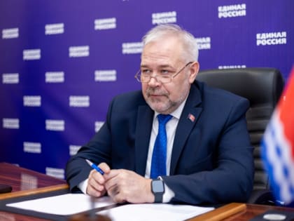 Прием граждан по социальным вопросам провел Андрей Зыков
