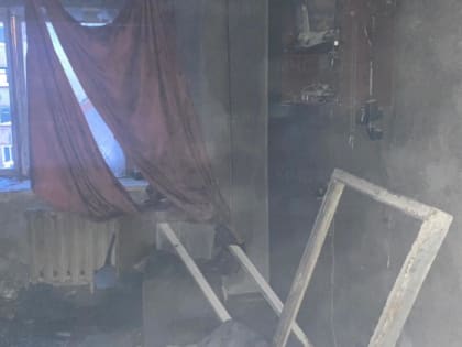 Женщина погибла при пожаре в п. Омсукчан