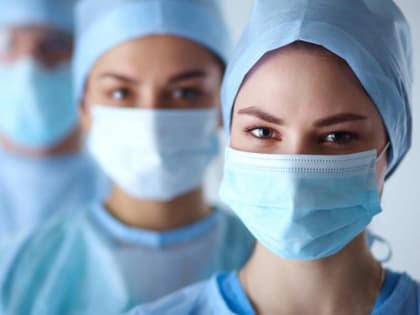 На Колыме 63 выпускника медколледжа начали работу в поликлиниках и больницах
