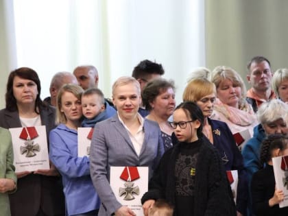 В Магадане презентовали книгу «Колымчане – кавалеры ордена Мужества»