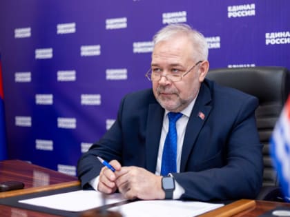 Прием граждан по социальным вопросам провел Андрей Зыков